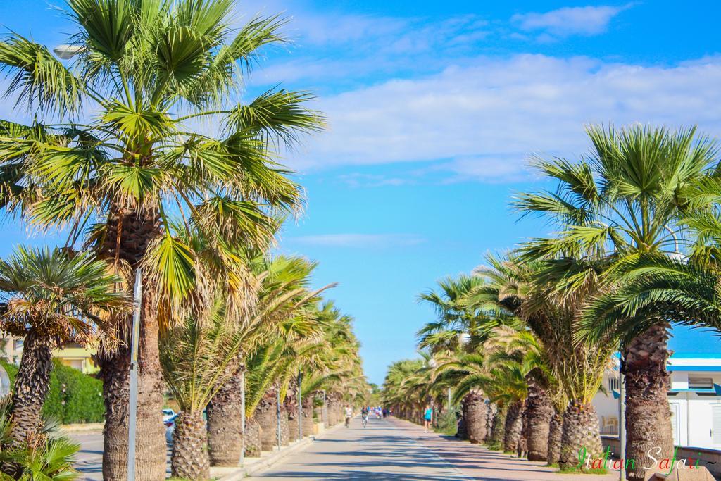 Verde Mare "Appartamenti Per Vacanze" Tortoreto ภายนอก รูปภาพ