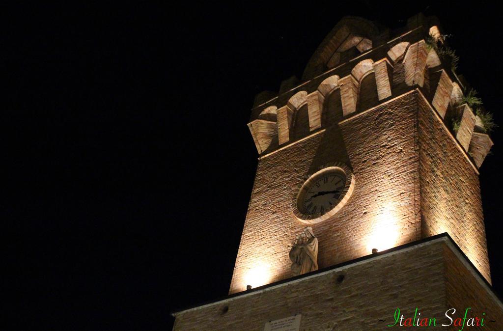 Verde Mare "Appartamenti Per Vacanze" Tortoreto ภายนอก รูปภาพ