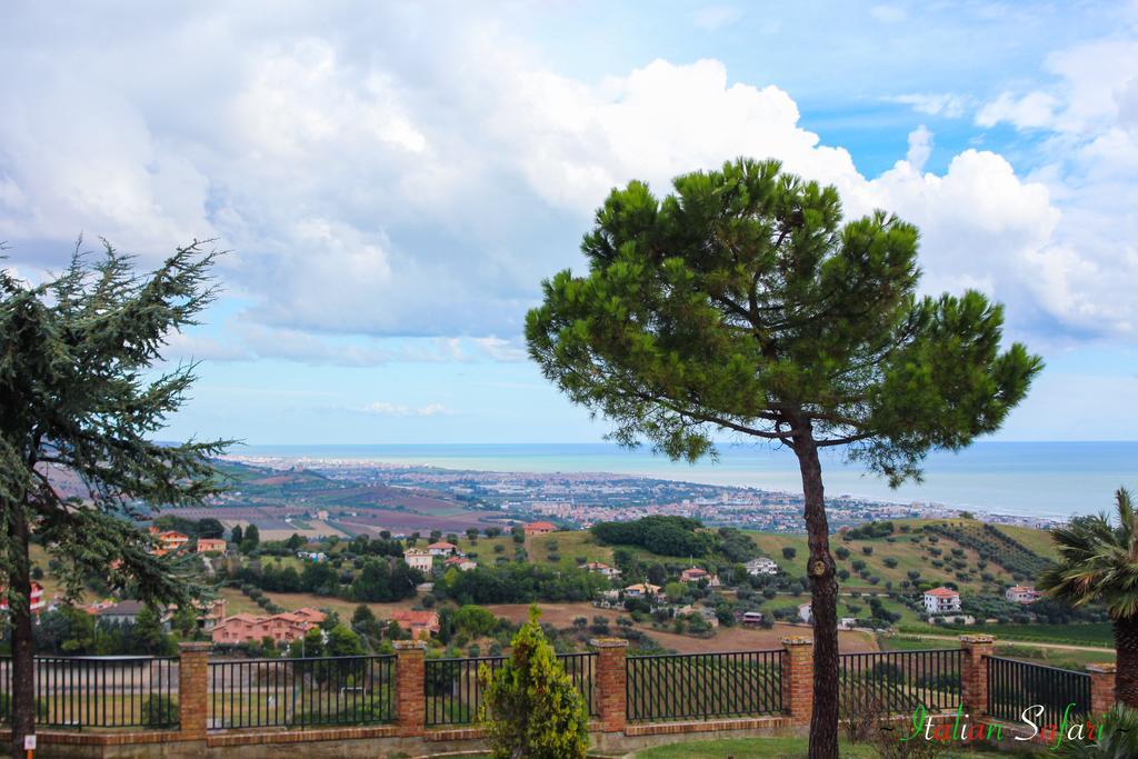 Verde Mare "Appartamenti Per Vacanze" Tortoreto ภายนอก รูปภาพ